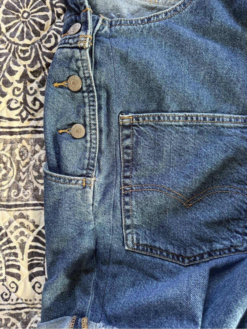 Levi's Blue Jean Shorts Overalls - Picture 14 of 14